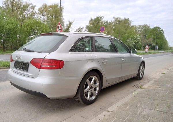 Audi A4 cena 37800 przebieg: 221000, rok produkcji 2011 z Legnica małe 37